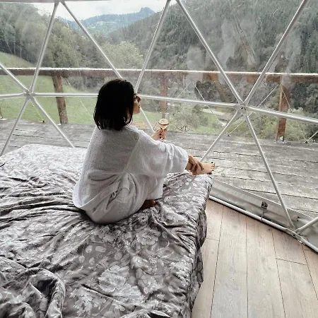 Apuseni Glamping Retreat Luksustelt *