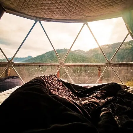 Apuseni Glamping Retreat *